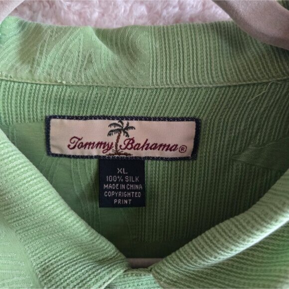 Tommy Bahama 100% Silk Light Green Hawaiian Button Down Short Sleeve Shirt XL - Picture 4 of 4